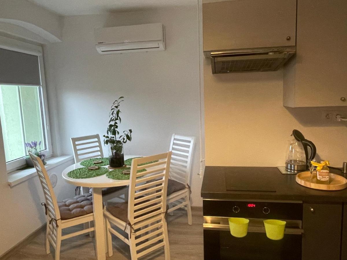 Apartament Oliwia Apartment Jelenia Gora Ngoại thất bức ảnh